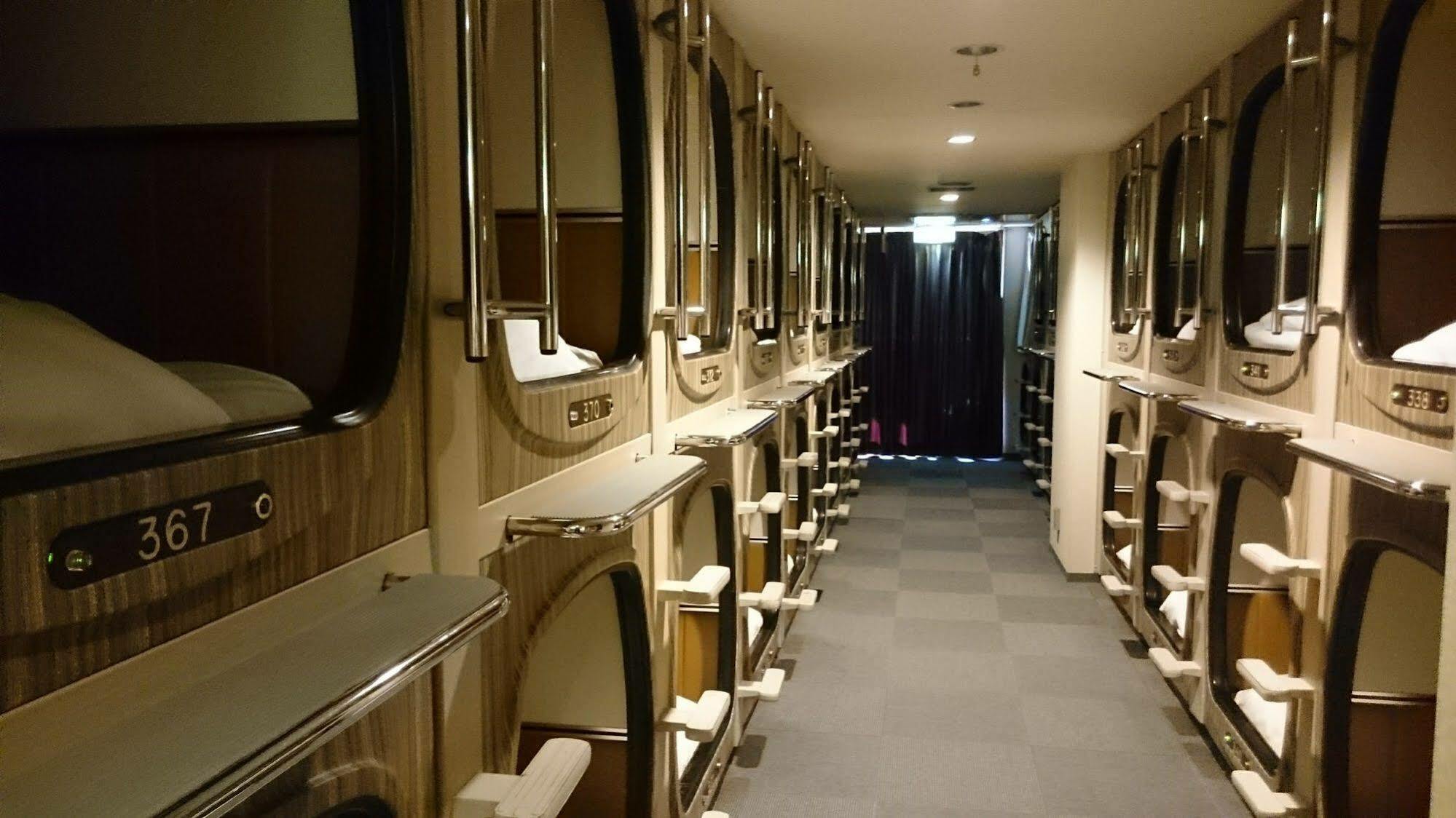 Capsule And Sauna New Japan Ex Hiroshima Exterior photo